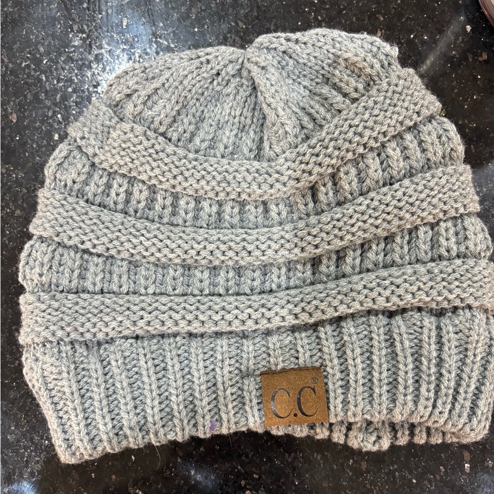 C.C. Exclusives Plain Gray Knit Winter Hat woman’s standard size